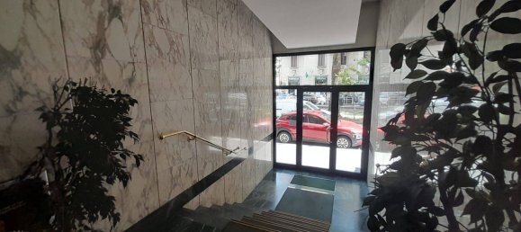 1 bedroom Apartment in Milan, Italy No. 337631 2