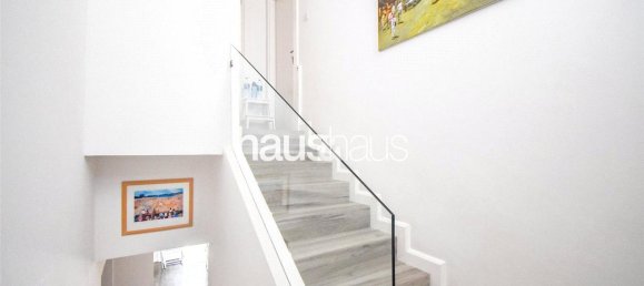 Вилла с 3 спальнями в The Lakes, ОАЭ № 99919 10