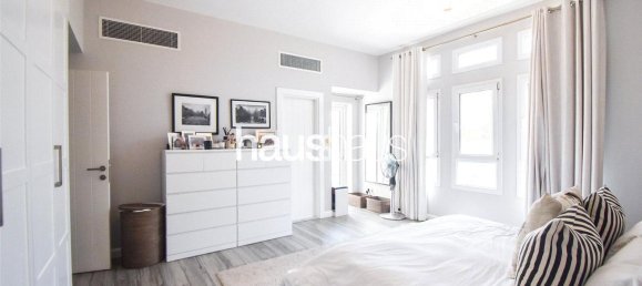 Вилла с 3 спальнями в The Lakes, ОАЭ № 99919 13