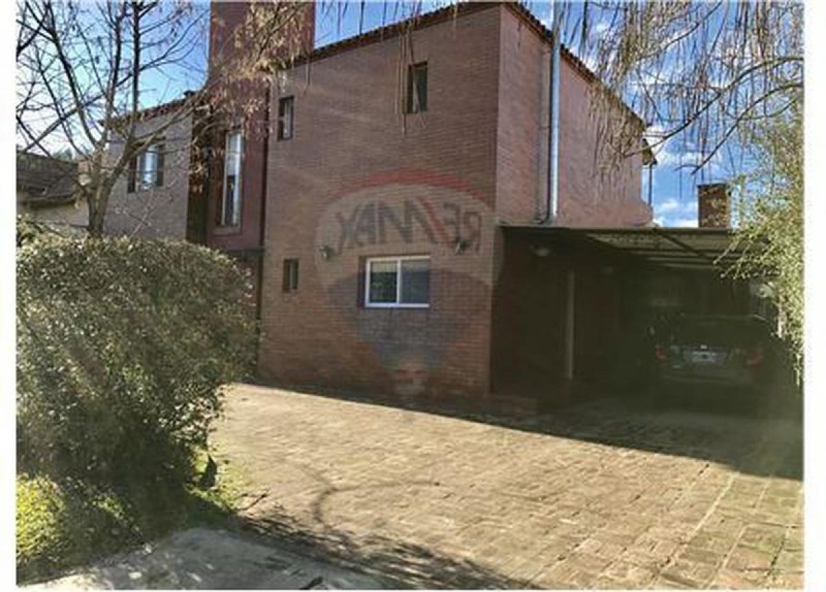 5 bedrooms House in Escobar, Argentina No. 3137