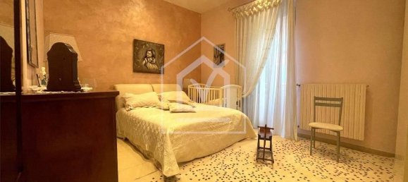 3 rooms Apartment in Bari, Italy No. 18639 8