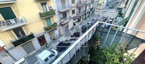 3 rooms Apartment in Bari, Italy No. 18639 9