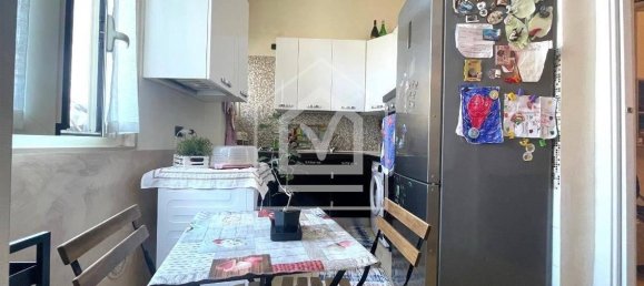 3 rooms Apartment in Bari, Italy No. 18639 4