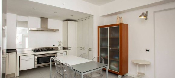 3 bedrooms Penthouse in Milan, Italy No. 296853 9