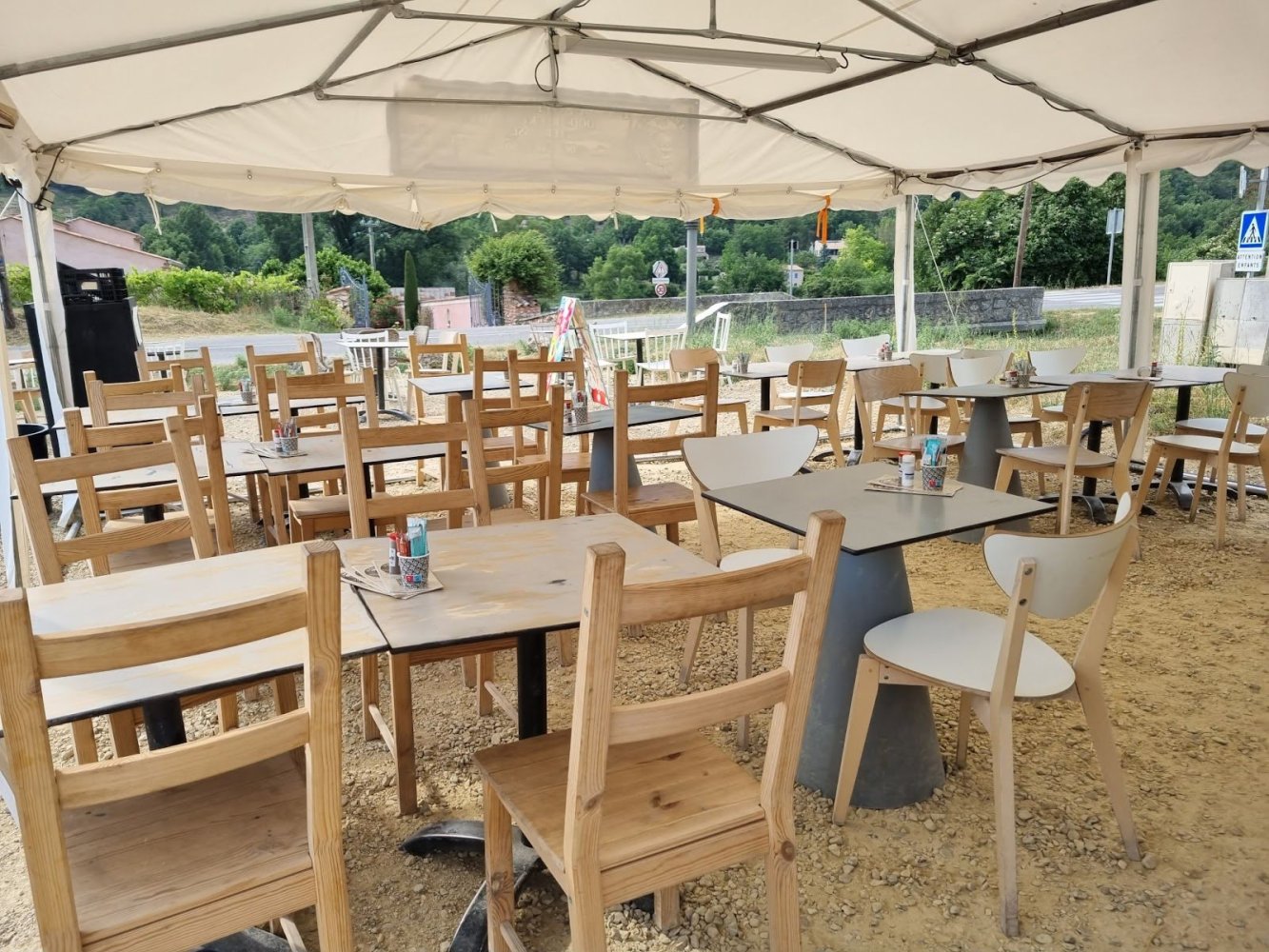 Imóvel comercial em Riez, France N.º 299262