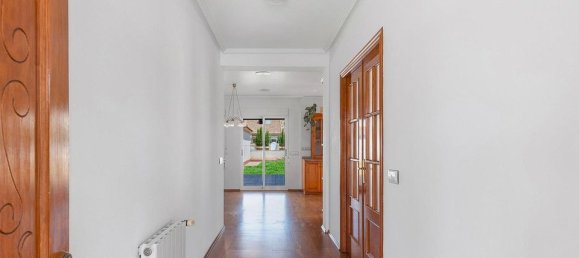 2 bedrooms Villa in Alicante, Spain No. 183577 9