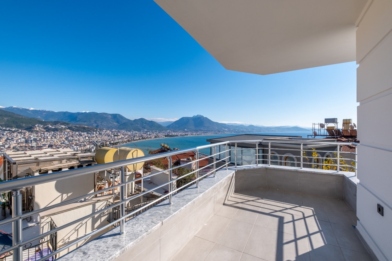 5 rooms Villa in Alanya, Turkey No. 33644