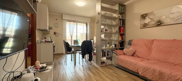 3 bedrooms Apartment in Pomezia, Italy No. 321627 2