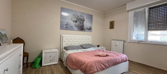 3 bedrooms Apartment in Pomezia, Italy No. 321627 9