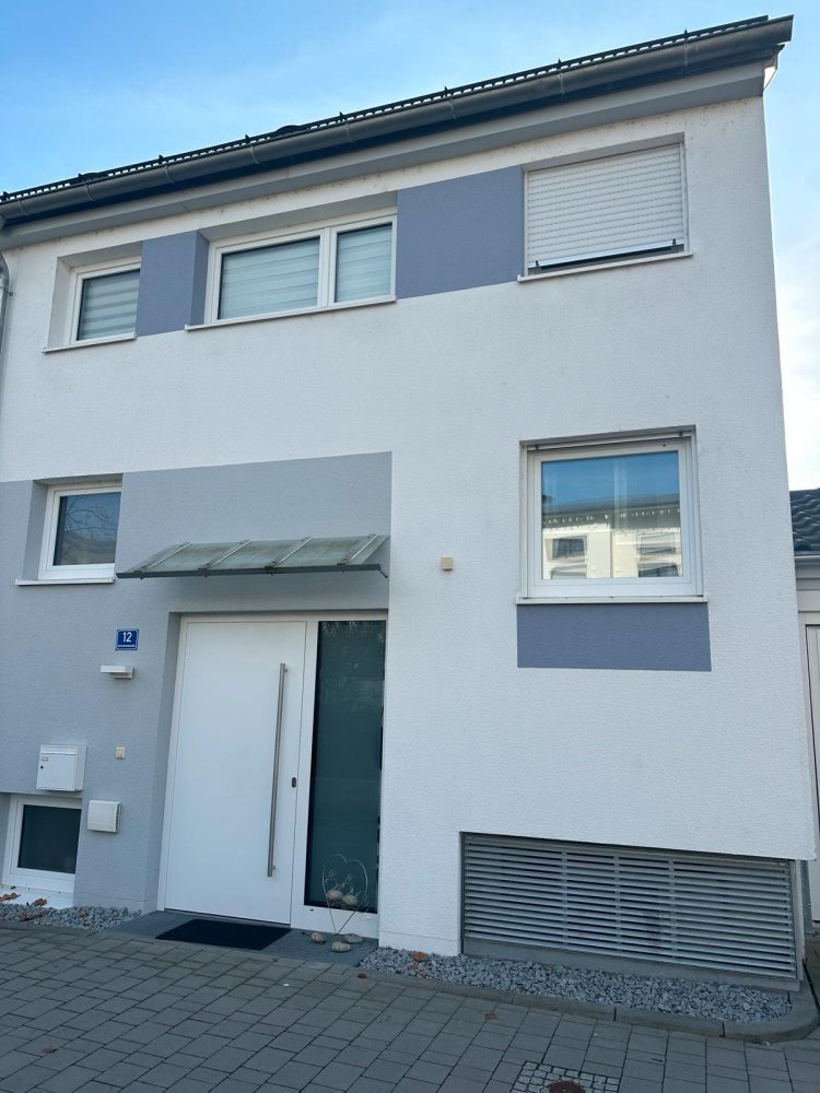 Adosado de 4 dormitorios en Eichstatt, Germany No. 219078