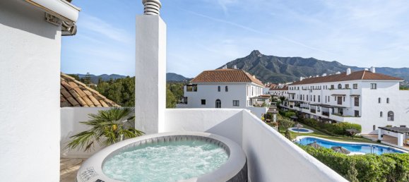 2 bedrooms Penthouse in Marbella, Spain No. 41408 7
