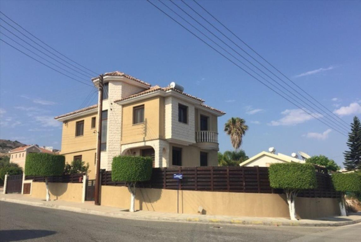 4 bedrooms Villa in Limassol, Cyprus No. 158092