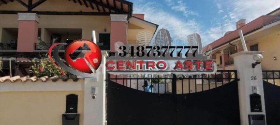 3 rooms Apartment in Pomezia, Italy No. 205973 8