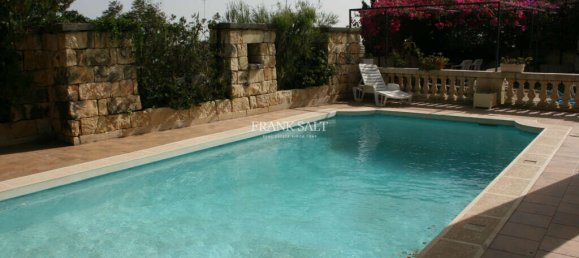 Villa de 6 dormitorios en Kappara, Malta No. 3129 2