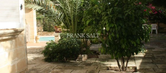 Villa de 6 dormitorios en Kappara, Malta No. 3129 3