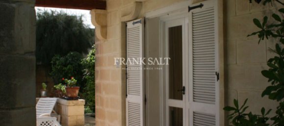 Villa de 6 dormitorios en Kappara, Malta No. 3129 11