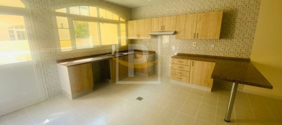 5 Schlafzimmer Villa in Umm Suqeim, UAE, Nr. 6399 8