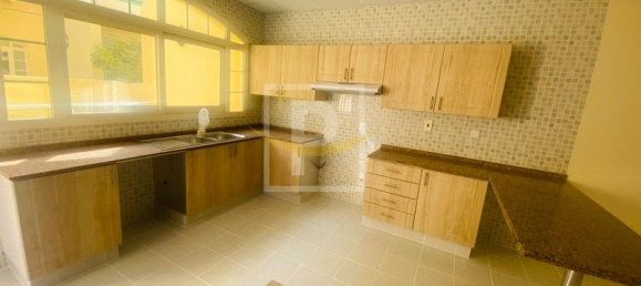 5 Schlafzimmer Villa in Umm Suqeim, UAE, Nr. 6399 10