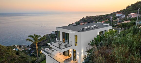 3 bedrooms Villa in Calheta, Portugal No. 197390 4