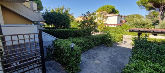 Casa de 3 dormitorios en Rosignano Marittimo, Italy No. 375864 3