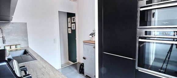 90m² Commercial property in Marseille, France No. 309716 6