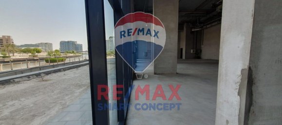 Tienda en Al Raha Beach, UAE 233.2 m² No. 55100 4