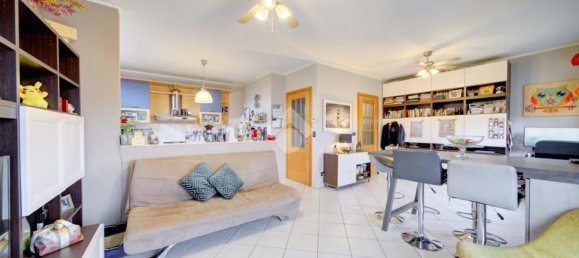 4 bedrooms Apartment in Turin, Italy No. 318609 4