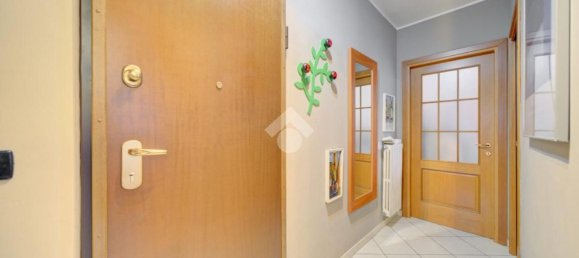 4 bedrooms Apartment in Turin, Italy No. 318609 11