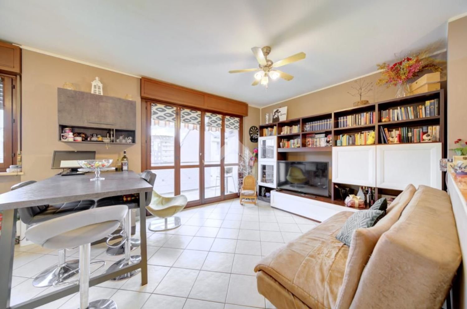 4 bedrooms Apartment in Turin, Italy No. 318609