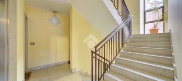 4 bedrooms Apartment in Turin, Italy No. 318609 22