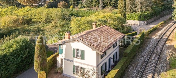 2 bedrooms Villa in Carate Brianza, Italy No. 62543 2