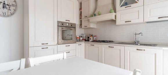 Apartamento de 2 dormitorios en Milan, Italy No. 331355 13