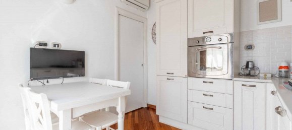 Apartamento de 2 dormitorios en Milan, Italy No. 331355 11