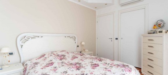 Apartamento de 2 dormitorios en Milan, Italy No. 331355 16