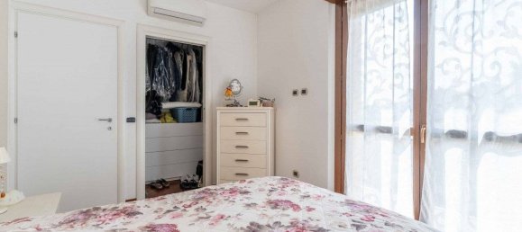 Apartamento de 2 dormitorios en Milan, Italy No. 331355 17