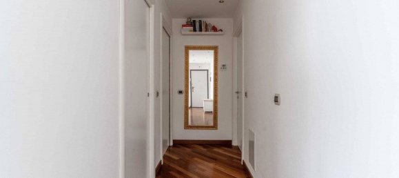 Apartamento de 2 dormitorios en Milan, Italy No. 331355 18