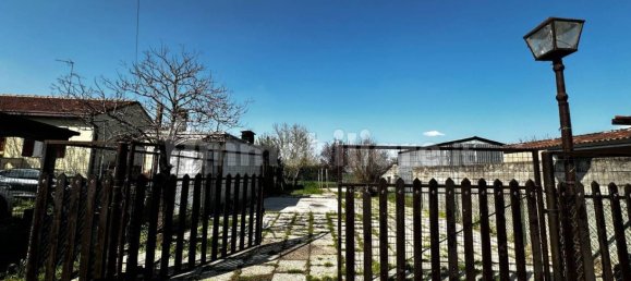 3 bedrooms Apartment in Ferrara, Italy No. 341981 24