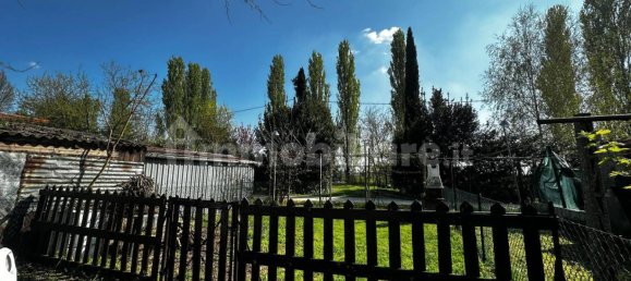 3 bedrooms Apartment in Ferrara, Italy No. 341981 25