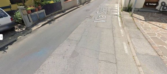 251m² Commercial property in Agliana, Italy No. 291469 4