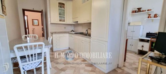 5 bedrooms Apartment in Florence, Italy No. 313411 8