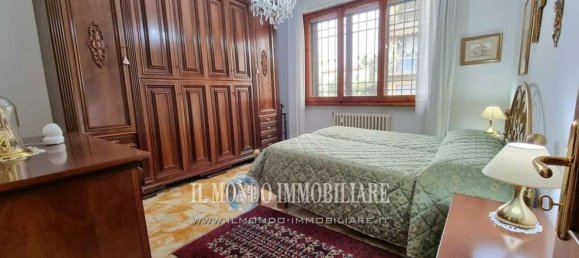 5 bedrooms Apartment in Florence, Italy No. 313411 13