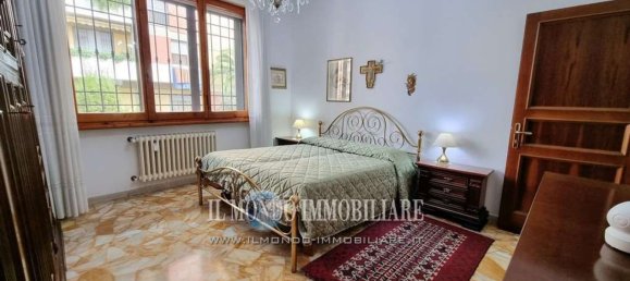 5 bedrooms Apartment in Florence, Italy No. 313411 12