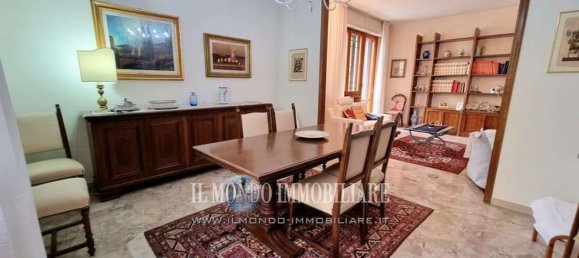 5 bedrooms Apartment in Florence, Italy No. 313411 24