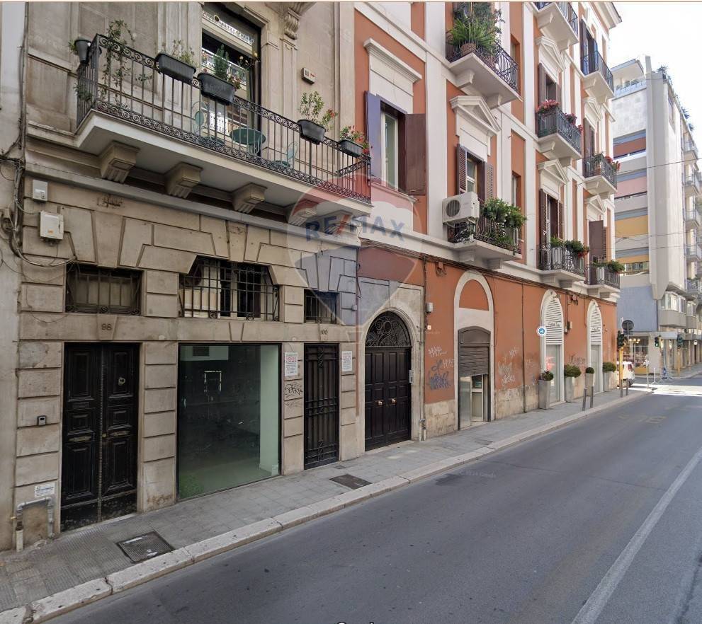 1-salle Propriété commerciale à Bari, Italy No. 35475