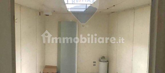 1-salle Propriété commerciale à Bari, Italy No. 35475 8