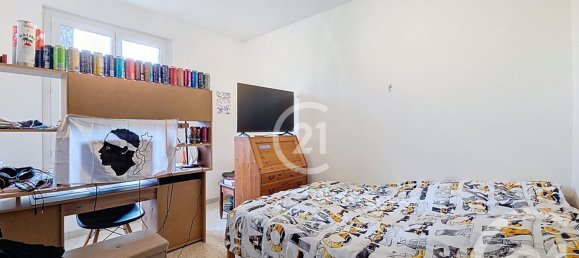 2 bedrooms House in Saint-Martin-de-Crau, France No. 342717 6