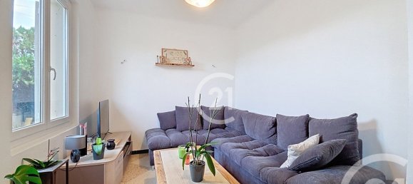 2 bedrooms House in Saint-Martin-de-Crau, France No. 342717 3