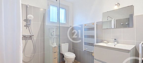 2 bedrooms House in Saint-Martin-de-Crau, France No. 342717 7