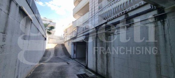 28m² Garage in Marino, Italy No. 221877 3