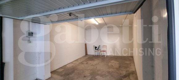 28m² Garage in Marino, Italy No. 221877 9